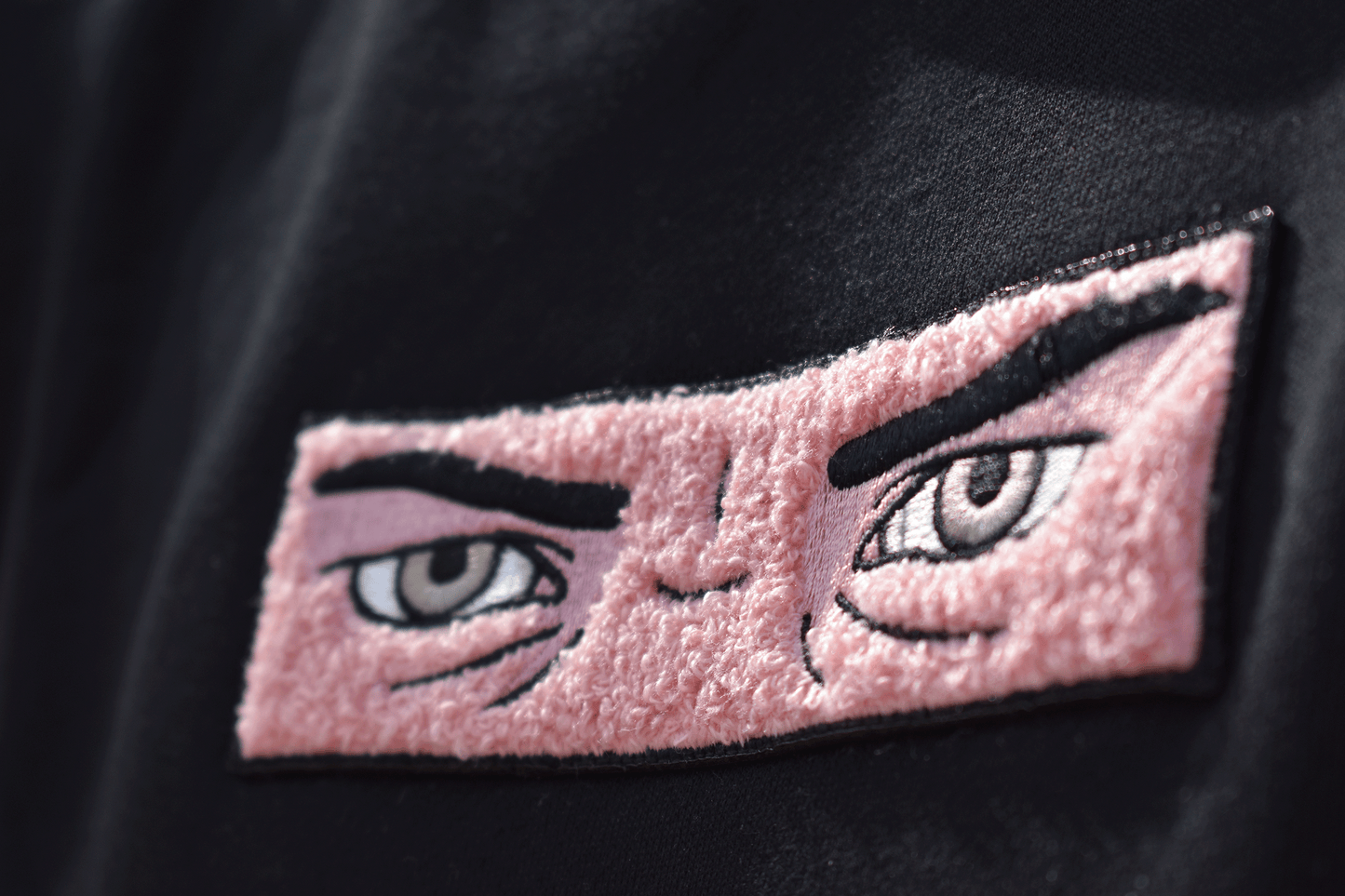 TENSED-EYES HOODIE